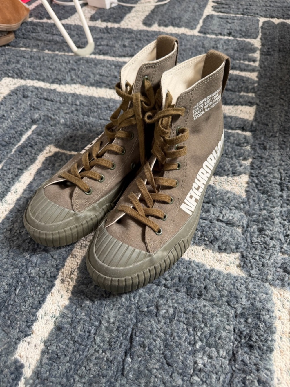 Neighborhood GR-HI/C - Olive High-Top Canvas Sneakers with White Side Logo